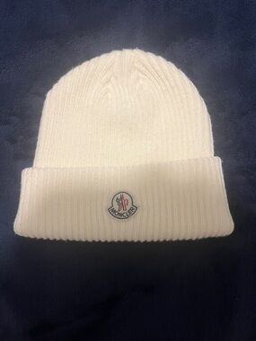 Moncler Wool & Cashmere Beanie